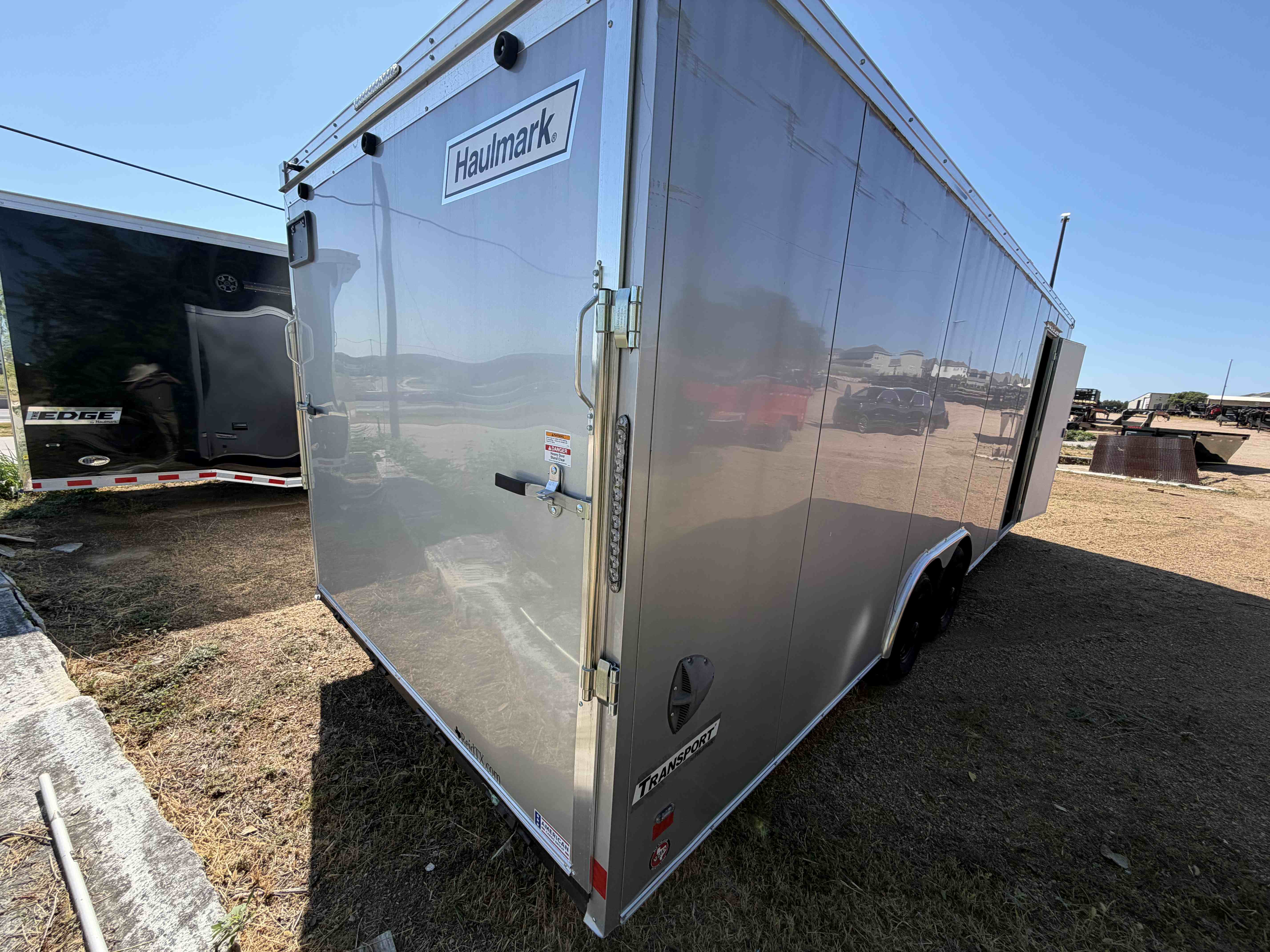 8.5' x 24' Enclosed Trailer thumbnail 3