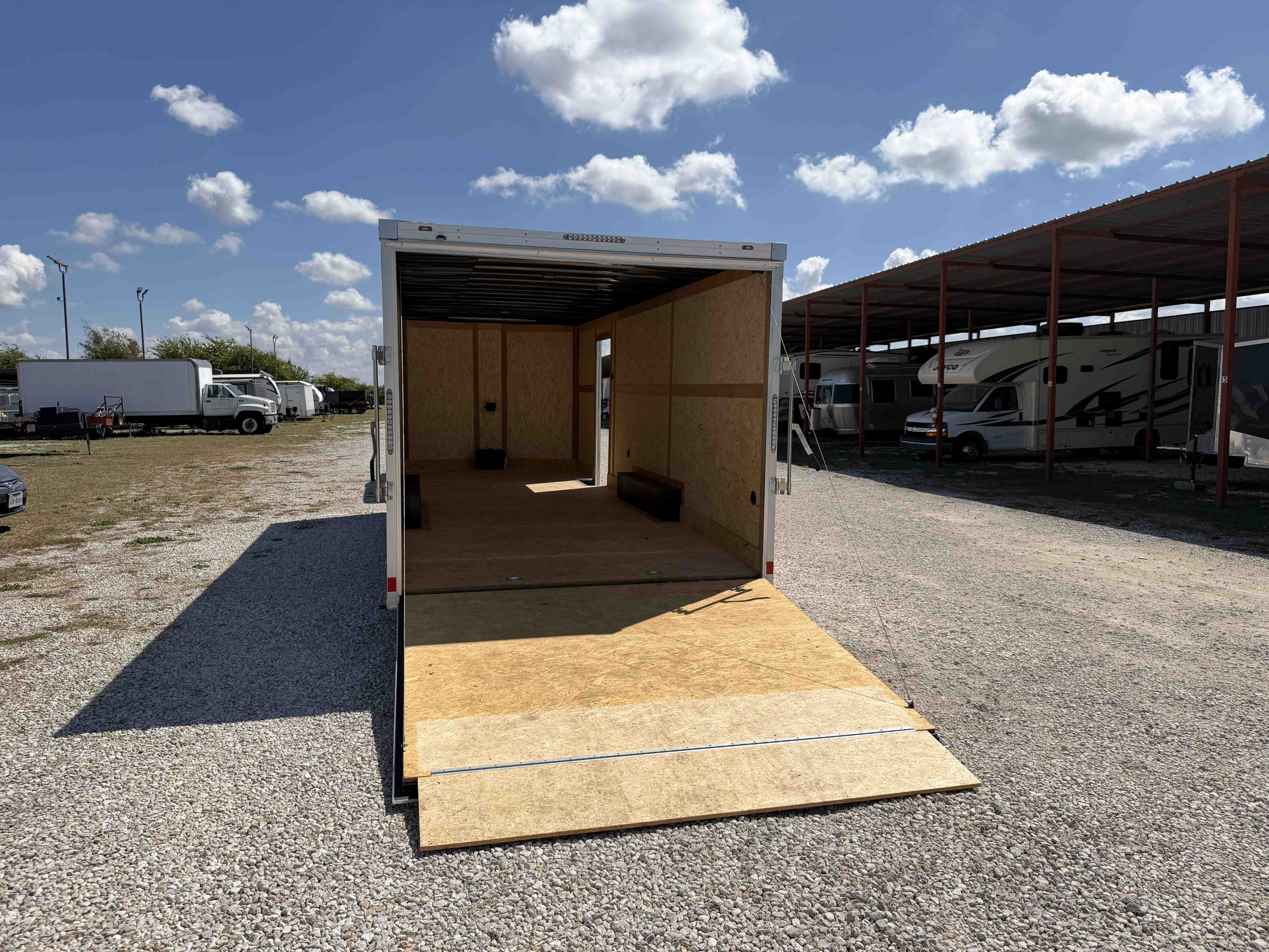 8.5' x 24' Enclosed Trailer thumbnail 4